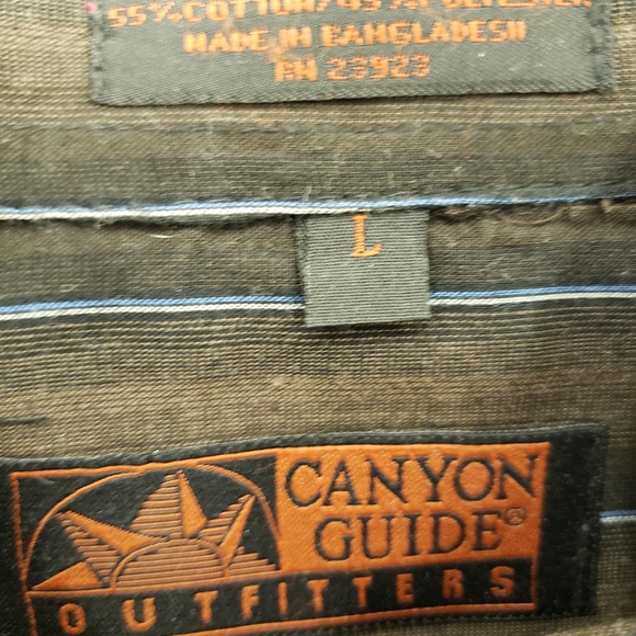 Men's Canyon Guide Outfitters, western shirt, pearl snaps, size large. Like new - Picture 4 of 4